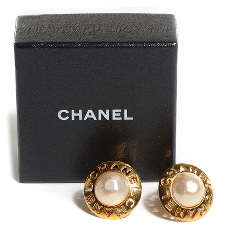 chanel clip on pearl earrings